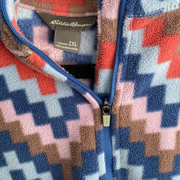 Eddie Bauer Aztec Geometric Print Fleece Zip-Up - Picture 4 of 7